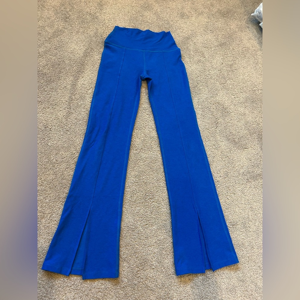 Beyond Yoga Electric Blue boot cut legging